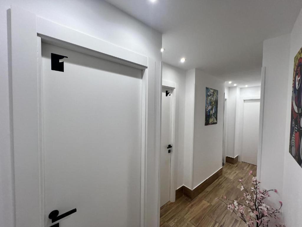Ilustre Rooms Malaga Phòng bức ảnh