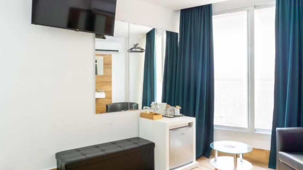 Ilustre Rooms Malaga Phòng bức ảnh